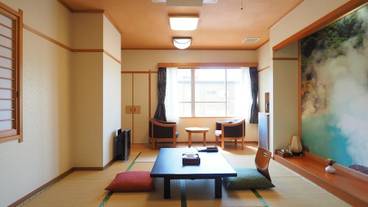 客室 / 9