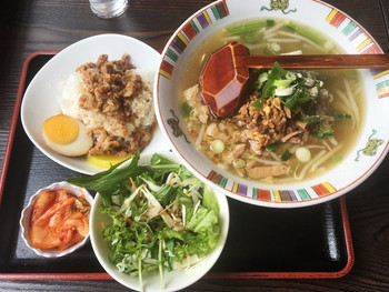 「台湾 同客餃子館」料理 1189005 台湾拉麺と魯肉飯