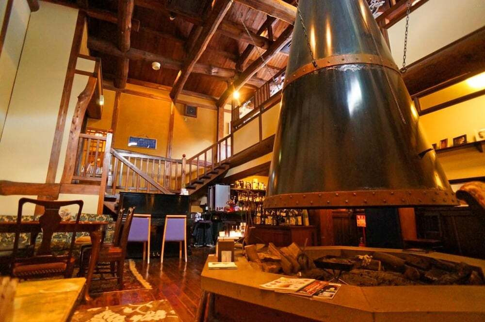 ロビーラウンジ