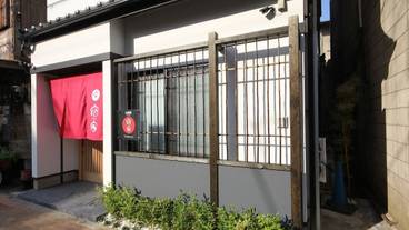 施設の入り口 / 7