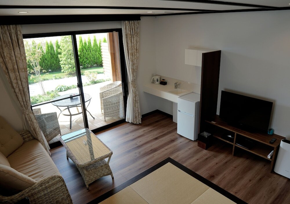 客室内のダイニングエリア