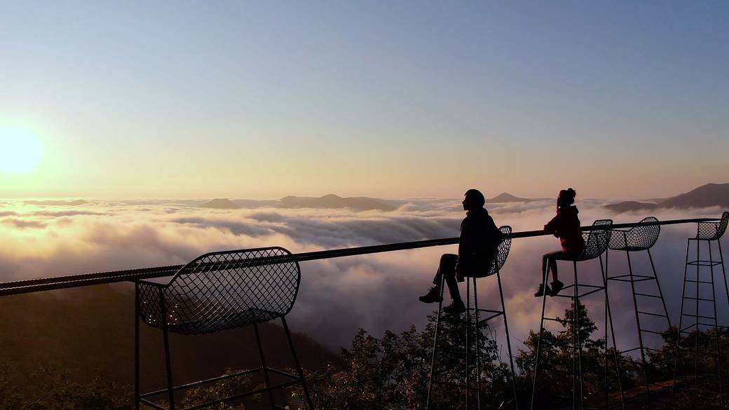 Cloud Bar / 4