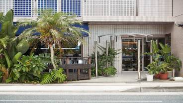 施設の入り口 / 18