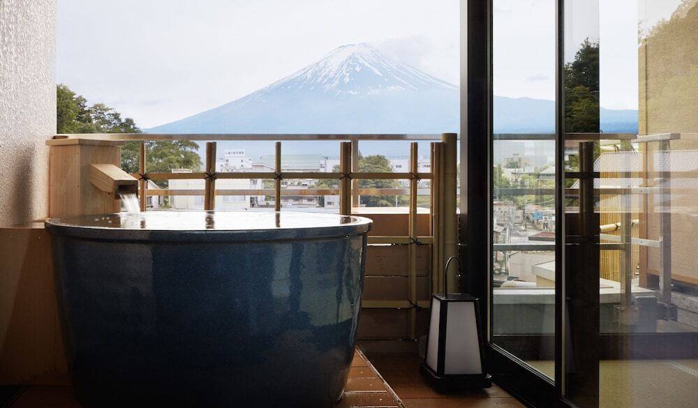 客室露天風呂 富士山側一例 / 1