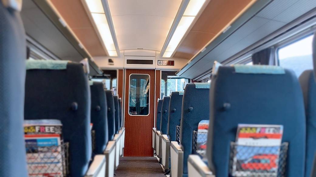 新宿からロマンスカー
のんびり鉄道旅 / 1
