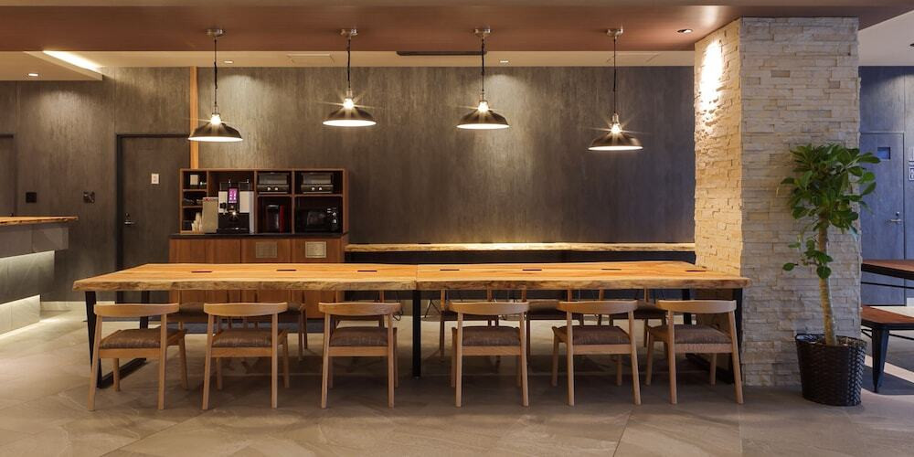 ロビーラウンジ