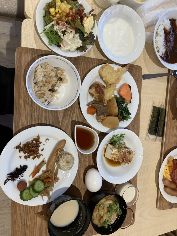 朝食