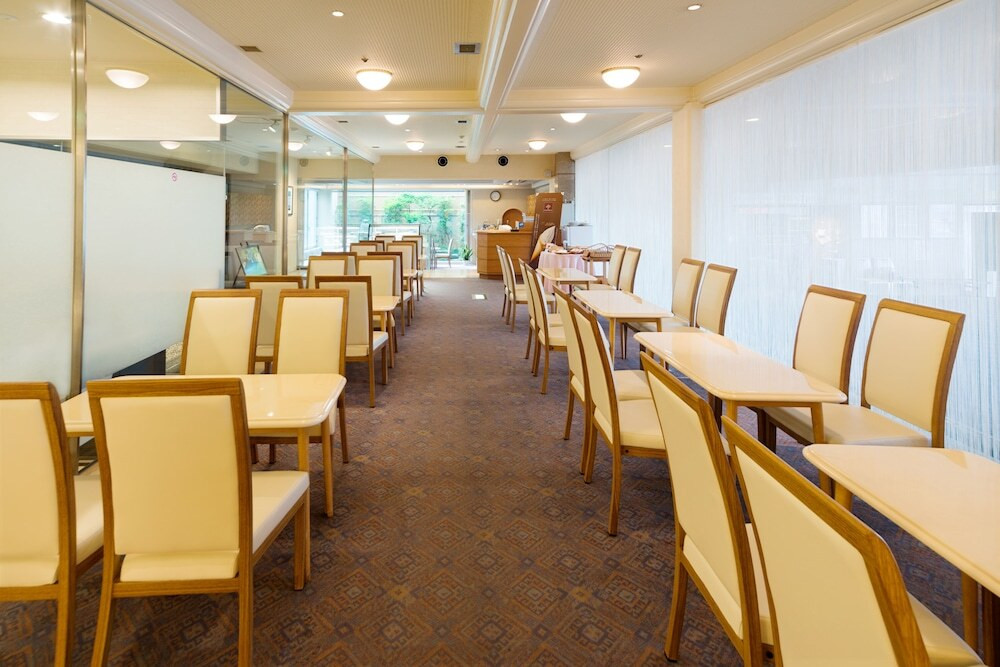 ティーラウンジ「せせらぎ」