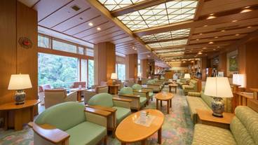 ロビーラウンジ / 2