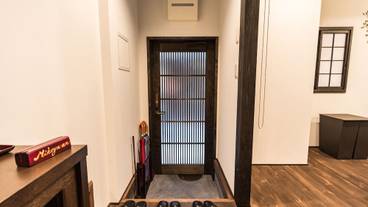 内部エントランス / 2