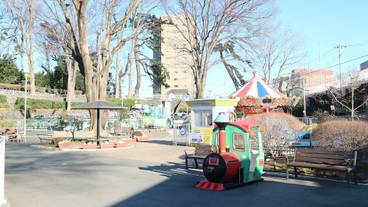 子供用の遊び場 - 屋外 / 5