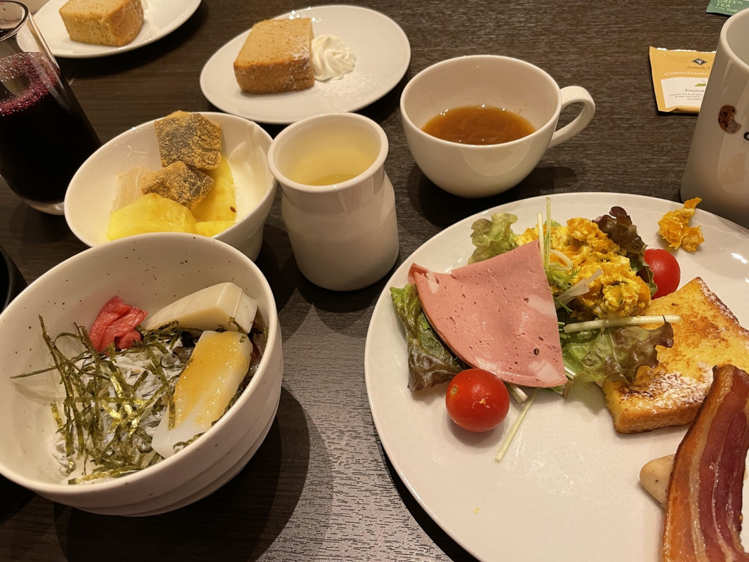 朝食