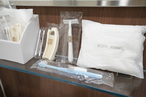 洗面台にあるアメニティ