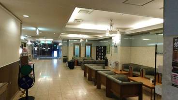 内部エントランス / 2