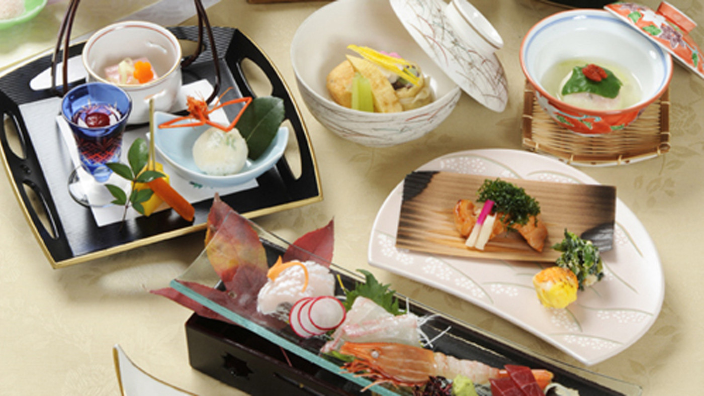 旬の食材たっぷりの京風懐石を、部屋食でまったり4071015