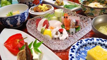 食事・飲み物 / 11