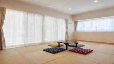客室 / 30