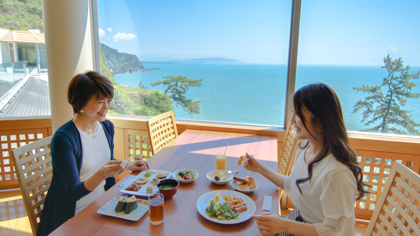 食事・飲み物・アクティビティ込みのオールインクルーシブ4021877