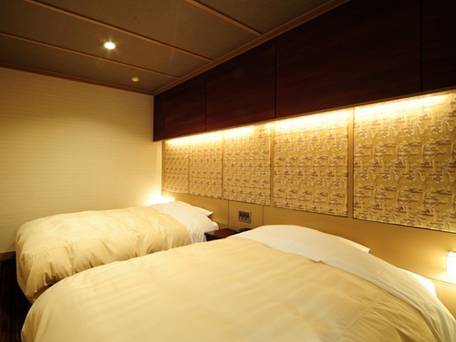 上牧温泉 人気の貸切風呂と炭火山里料理の宿 辰巳館 / 2