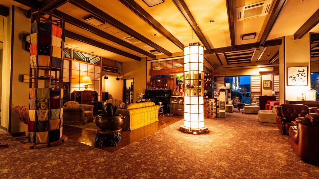 ナイトラウンジ / 1