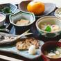【楽天スーパーSALE】【朝食付】心とカラダが目覚める、とっておきの朝ごはん～鳥の囀りに癒されて～ | 道後温泉 うめ乃や