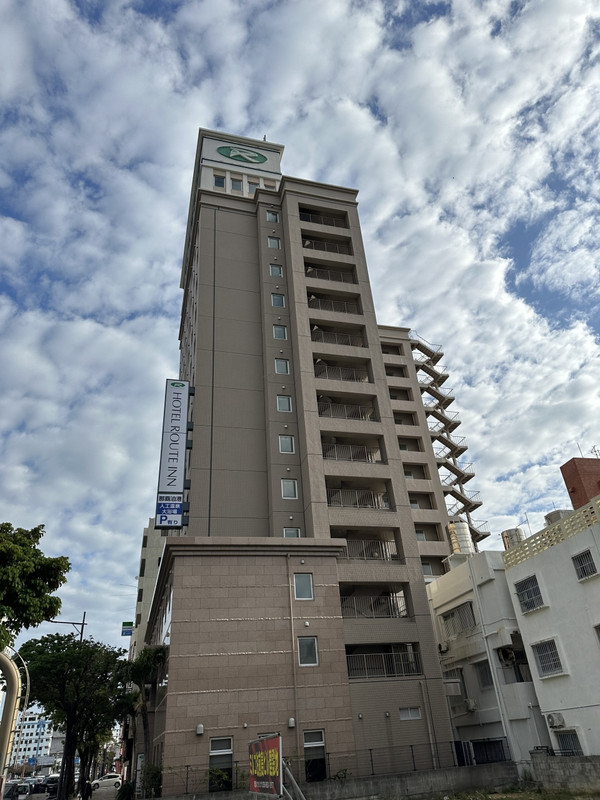 大通り沿いにあって便利