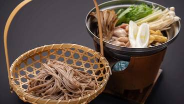 食事・飲み物 / 11