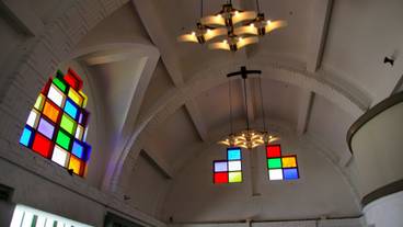 出雲大社前駅のステンドグラス / 3