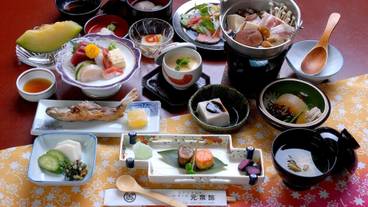 食事・飲み物 / 4