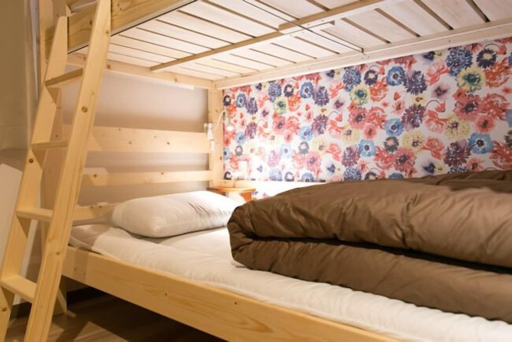 華やかな壁紙が◎3391281