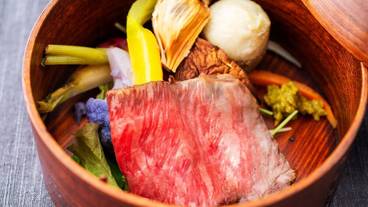 食事・飲み物 / 4