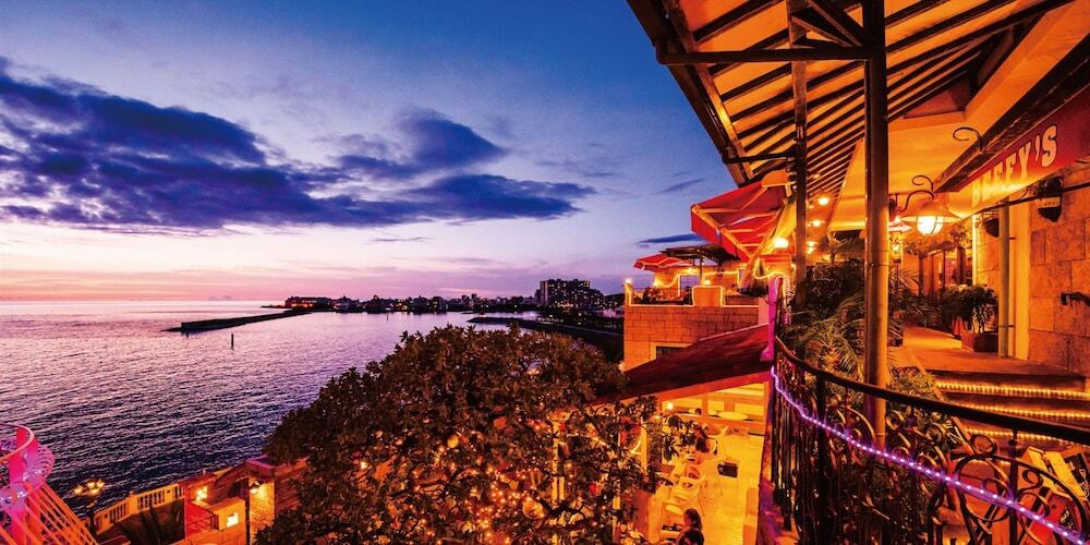 ショッピングモール