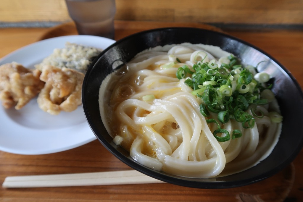 5. 【高松】うどんの聖地で本場の讃岐うどんを食べ歩き！3975914
