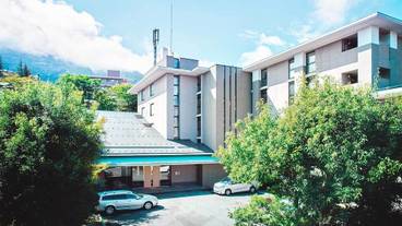 施設の入り口 / 3