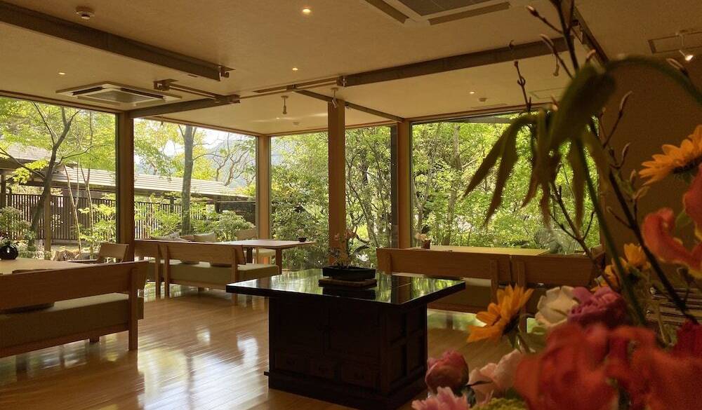 旅館のロビー / 3