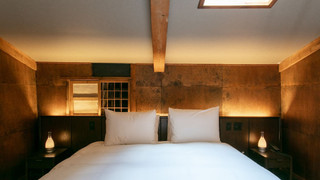 108 本館 · 歳吉屋 半露天風呂 禁煙