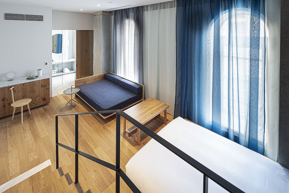 こんなお部屋で2人暮らししたい!「JUNIOR SUITE」3692698