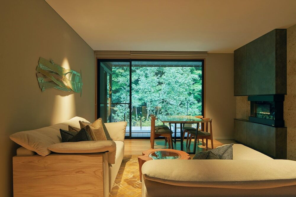 アートなお部屋に癒される。全室温泉露天風呂付きのホテル4241766