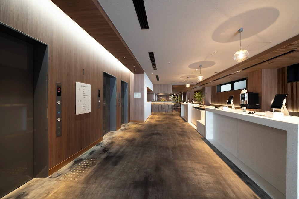 ロビーラウンジ