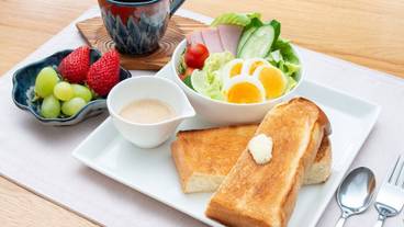 食事・飲み物 / 3