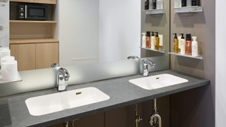 コンフォート ルーム ベッド (複数台) 禁煙