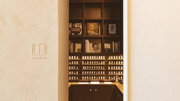 ロビーラウンジ / 23