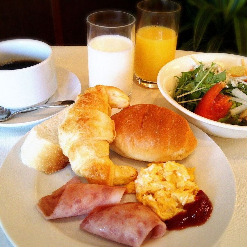 朝食ビュッフェ