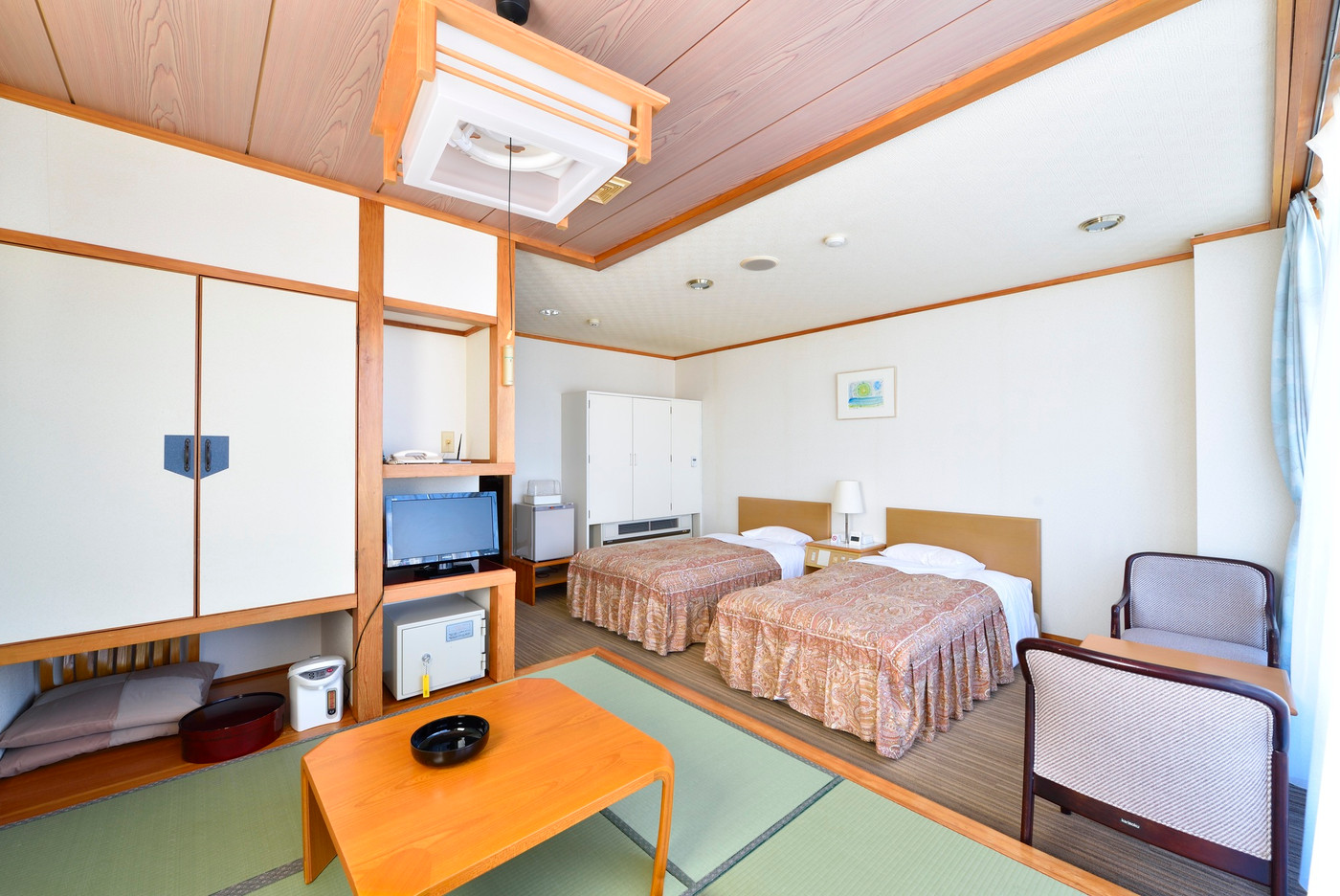 やっぱりここは外せない!フラガールのフラダンスが必見な"日本のハワイ"3655590