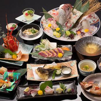 オーシャンビュー客室で加太名物の鯛や伊勢海老を堪能3927375