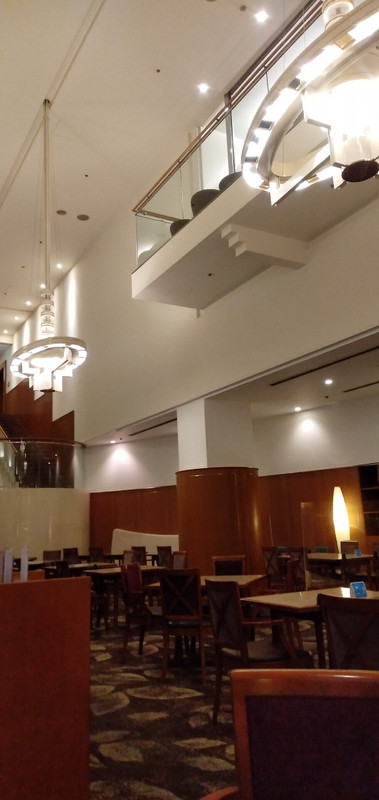 1Fザ・ラウンジ