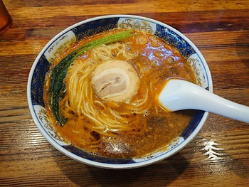 「支那麺 はしご 新小岩店」 料理 69157792 担々麺
