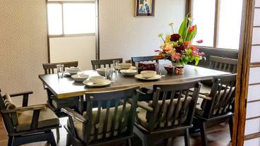 客室内のダイニングエリア / 16