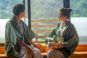 Man and woman who came to onsen