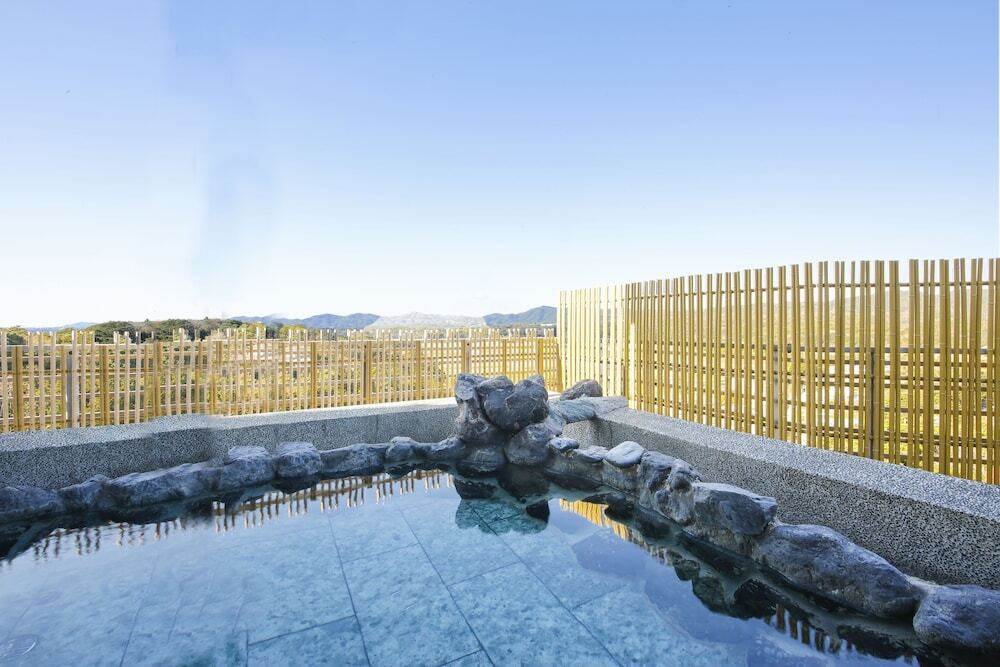 海女の町で贅沢に伊勢海老汁を堪能しよう4004443